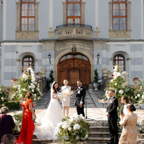 Symbolic ceremony at Galicia Nueva Castle wedding